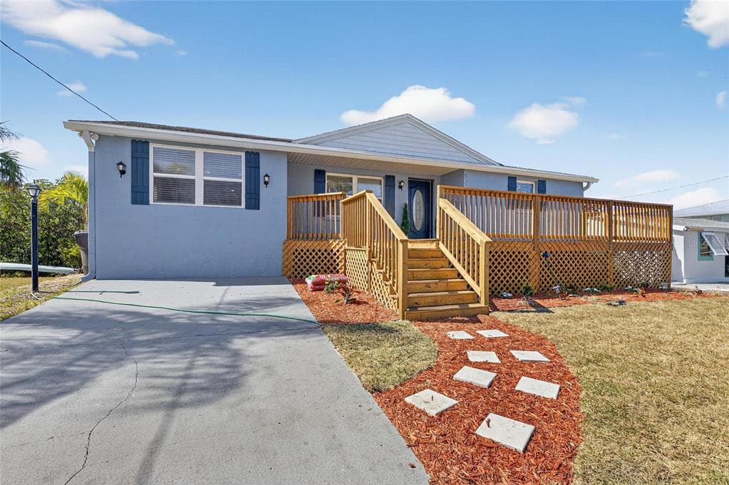 827 SEABREEZE DRIVE photo 3