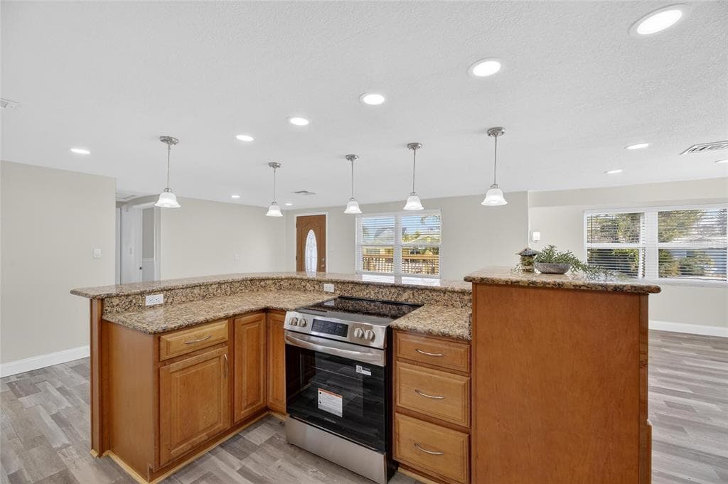 827 SEABREEZE DRIVE photo 20
