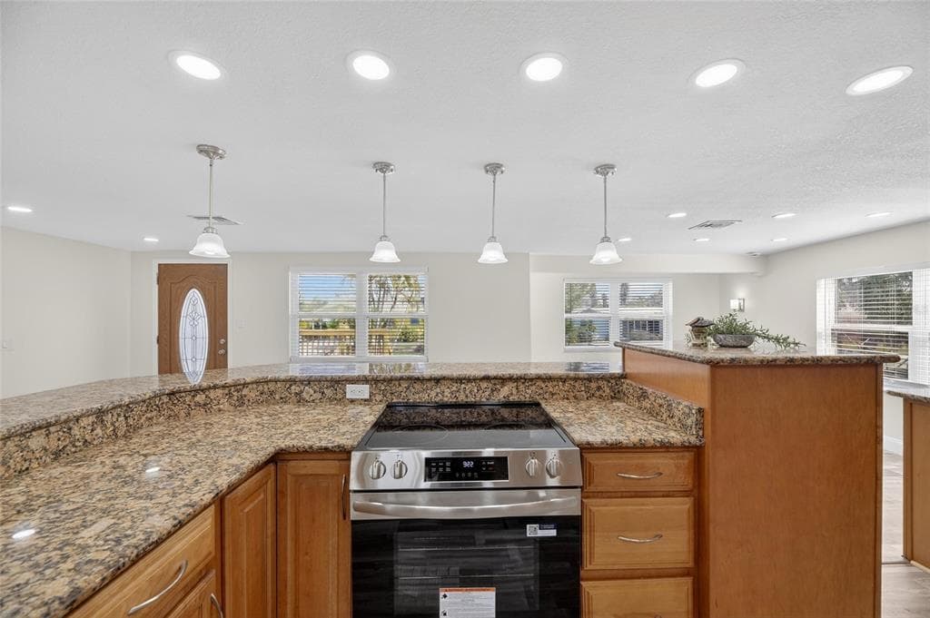 827 SEABREEZE DRIVE photo 21