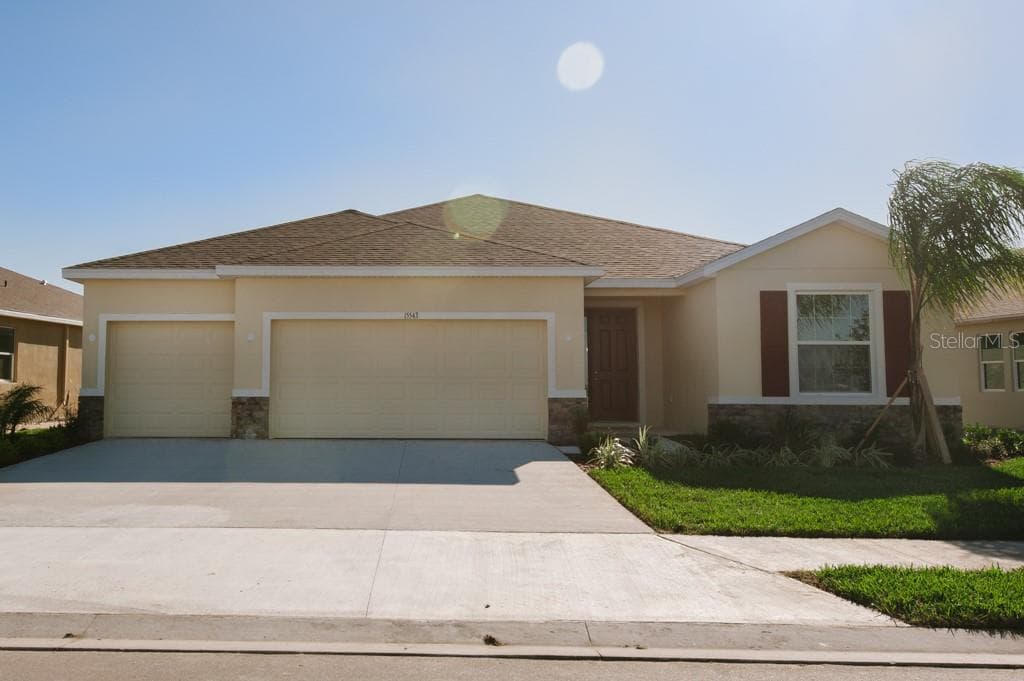 15543 TRINITY FALL WAY photo 1
