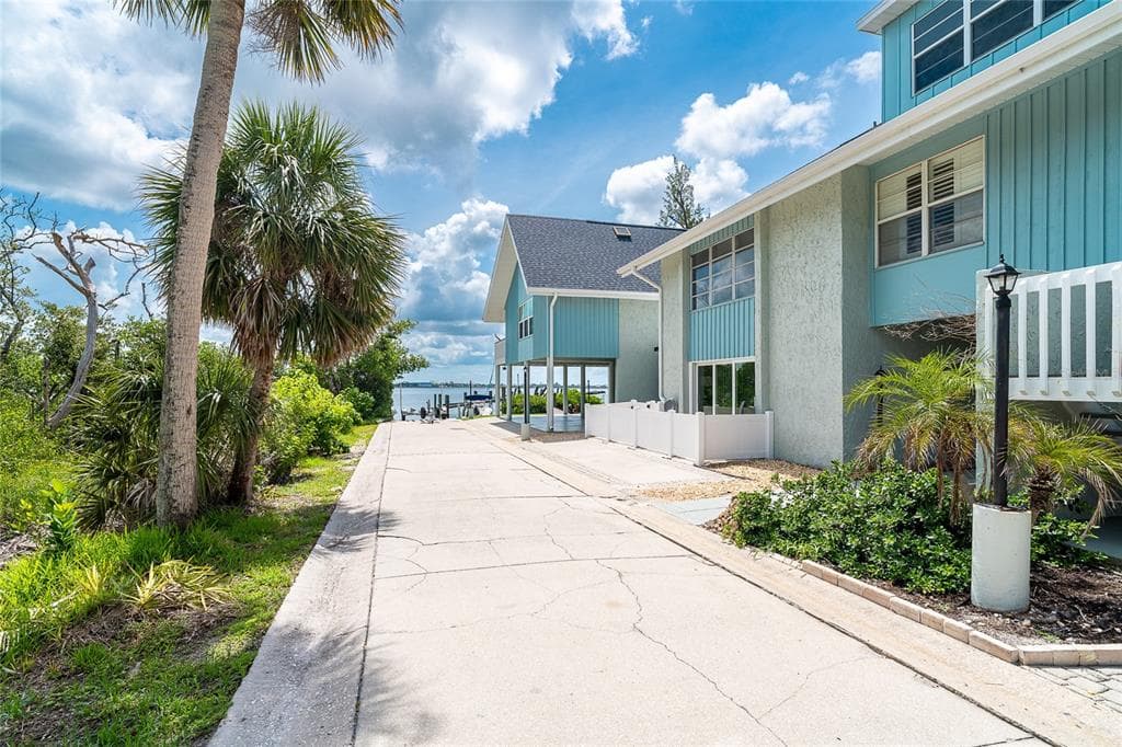 6005 N BEACH ROAD 16 photo 2
