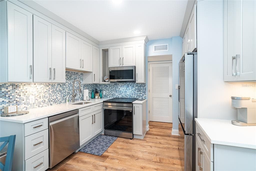 6005 N BEACH ROAD 16 photo 10