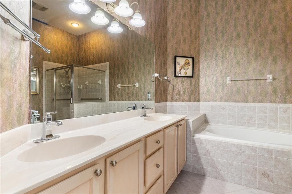 3322 GRAND VISTA COURT 203 photo 25