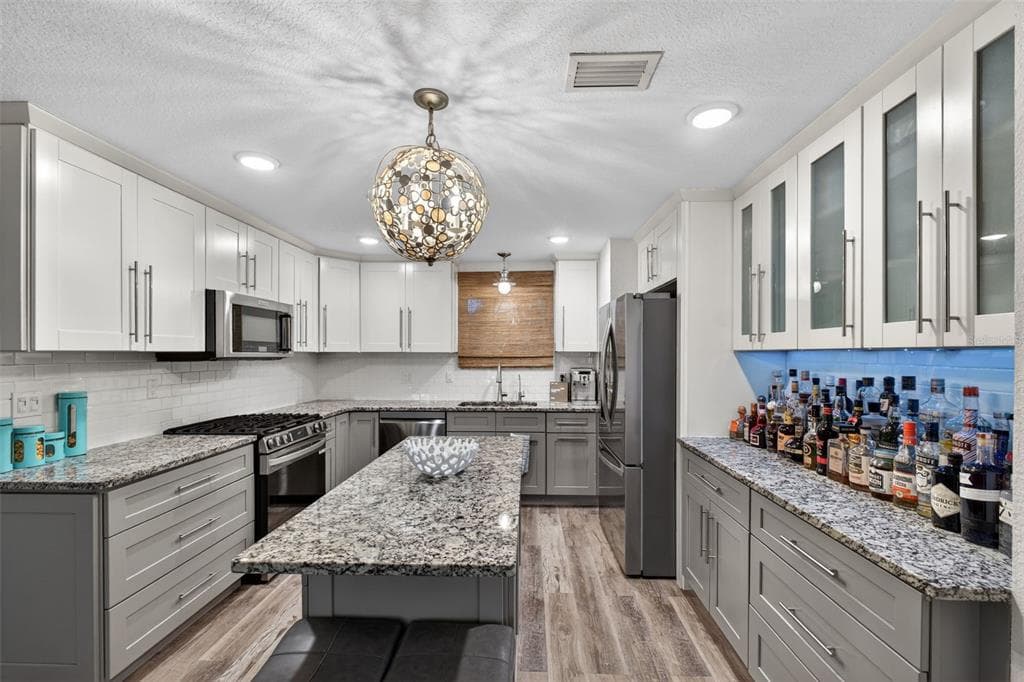 136 WINDWARD ISLAND photo 22