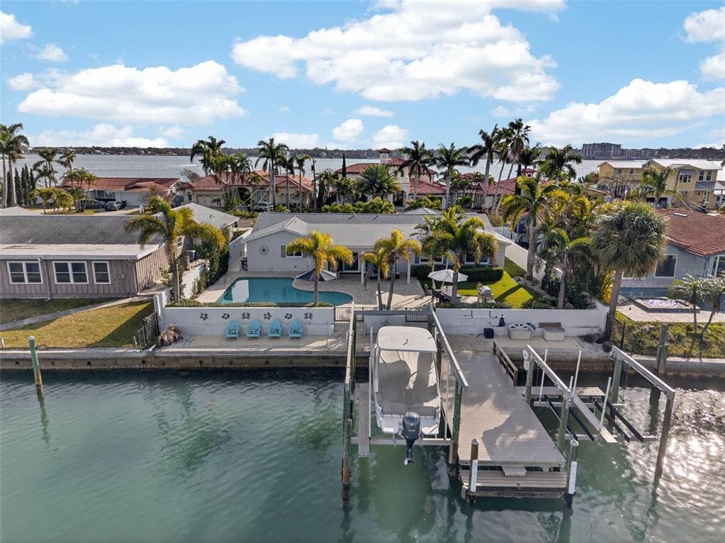 136 WINDWARD ISLAND photo 5