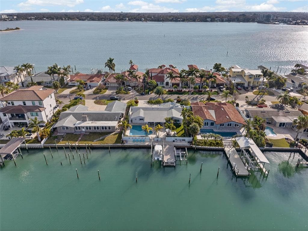136 WINDWARD ISLAND photo 4