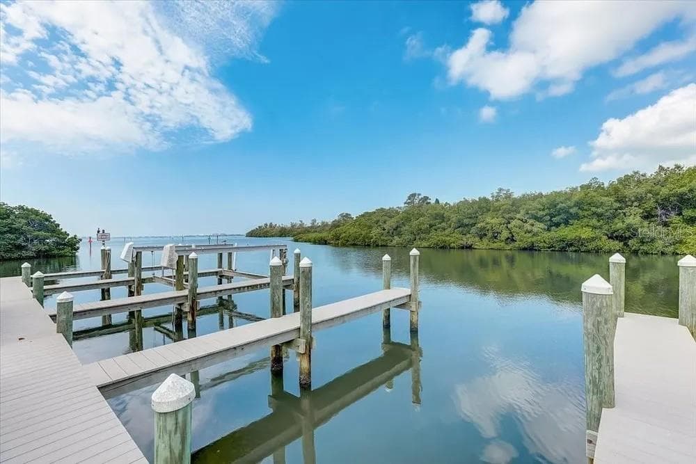 2424 BAY DRIVE 2424/2426 photo 22