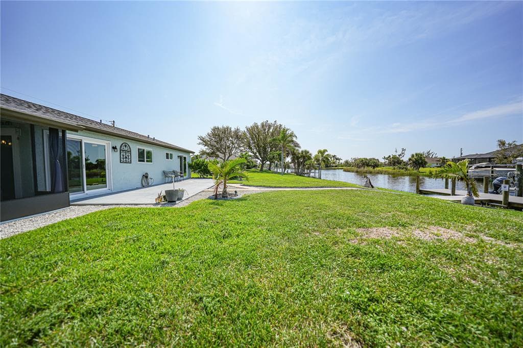 15460 ALSACE CIRCLE photo 11