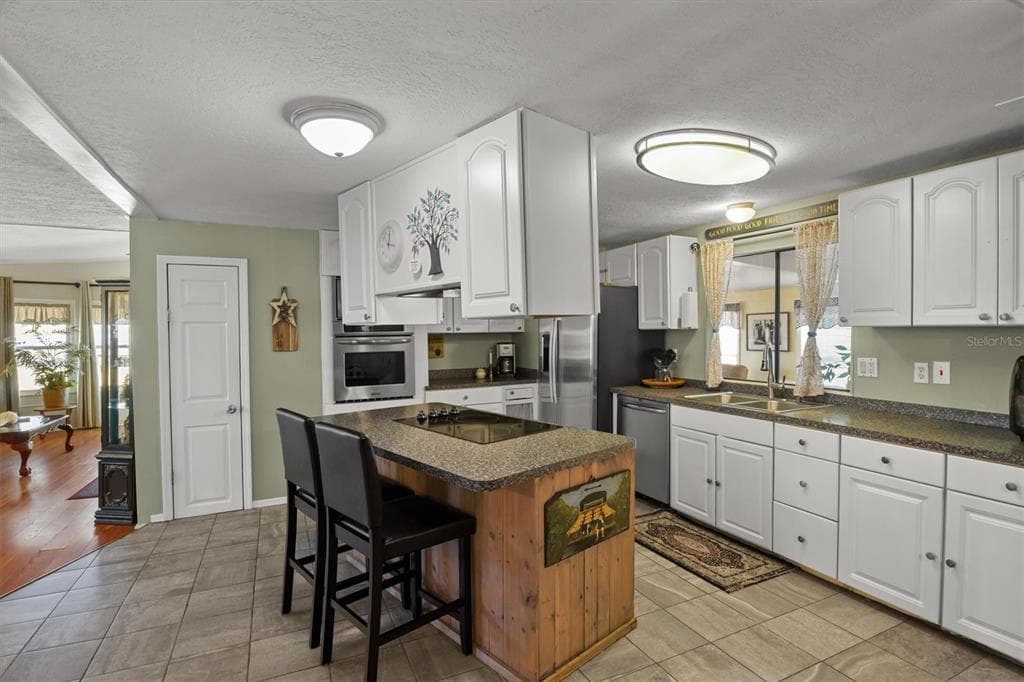 6825 S LAKE HENRY DRIVE NE photo 17