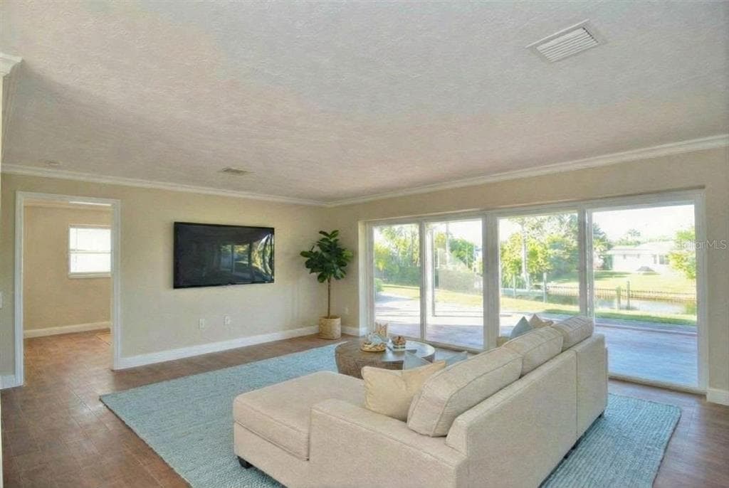 724 EL DORADO DRIVE photo 18