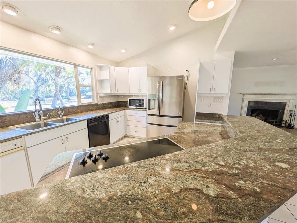 4554 COOPER ROAD photo 6