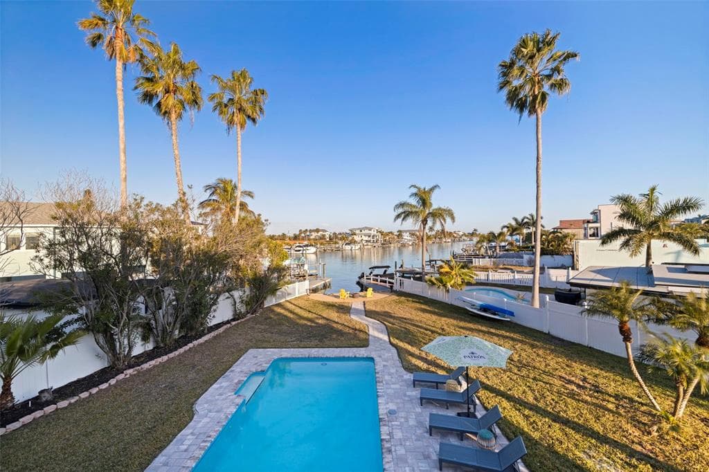 605 115TH AVENUE photo 18