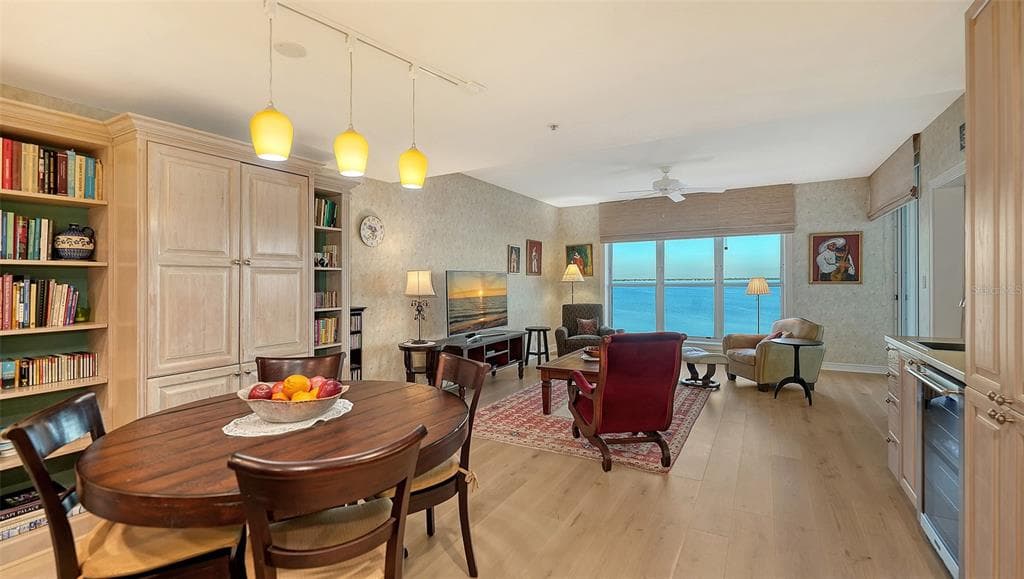 2450 HARBOURSIDE DRIVE 234 photo 22