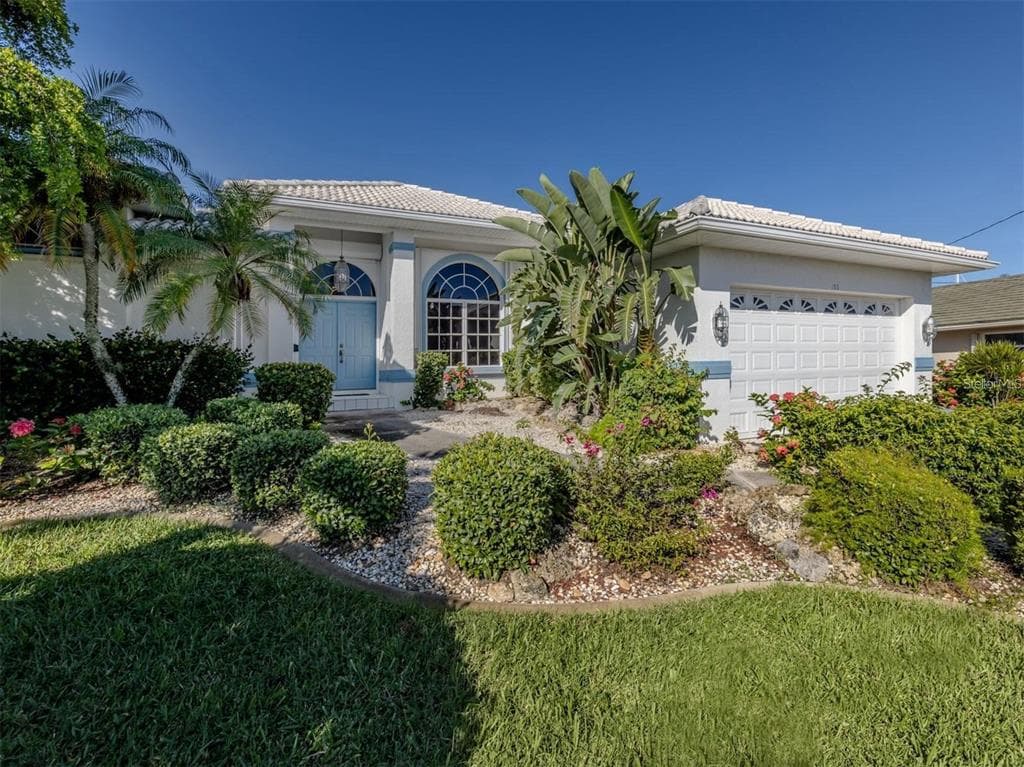 155 CRESCENT DRIVE 2