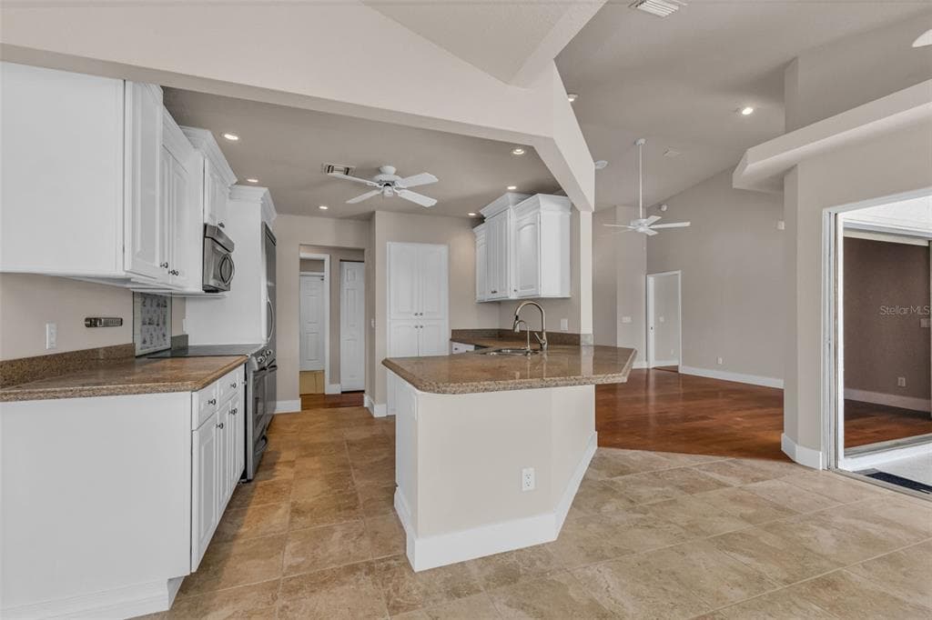 155 CRESCENT DRIVE photo 13
