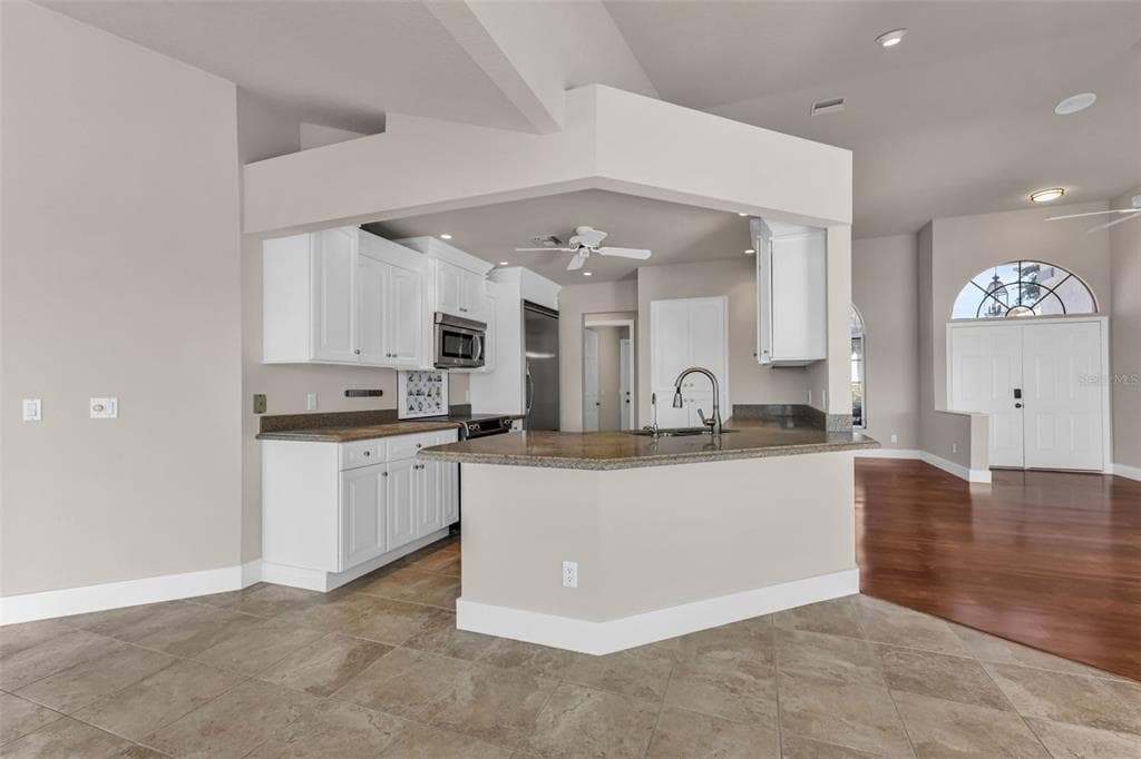155 CRESCENT DRIVE photo 12