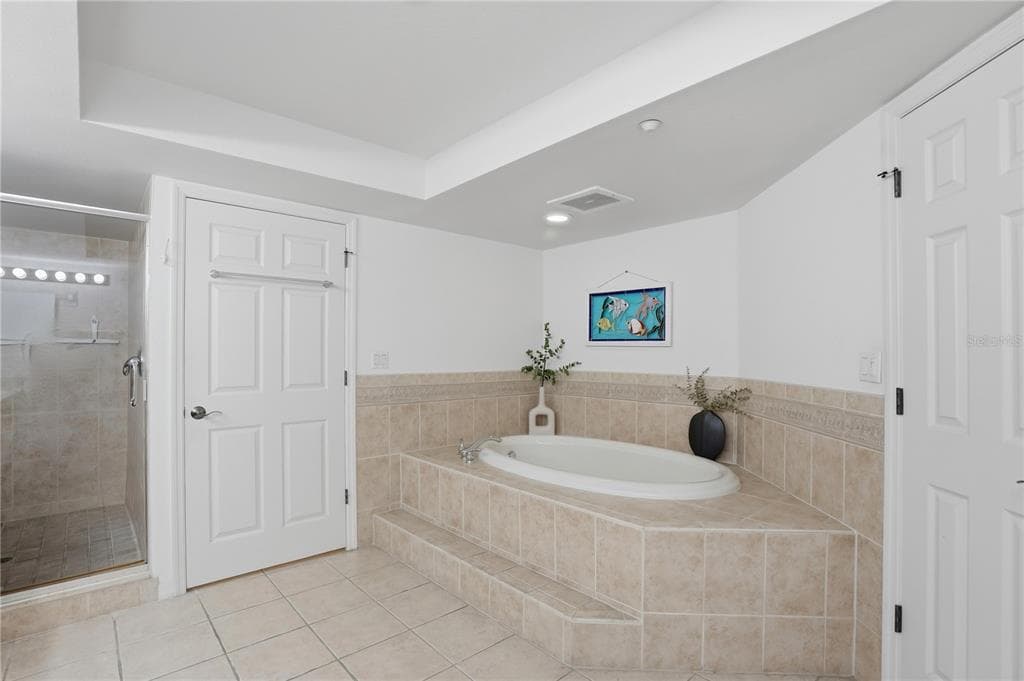 16326 GULF BOULEVARD 307 photo 20