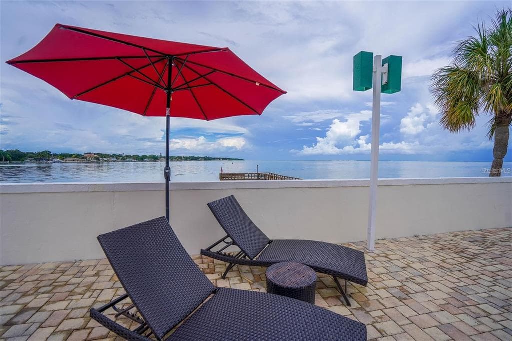 7100 SUNSHINE SKYWAY LANE S 201 photo 2