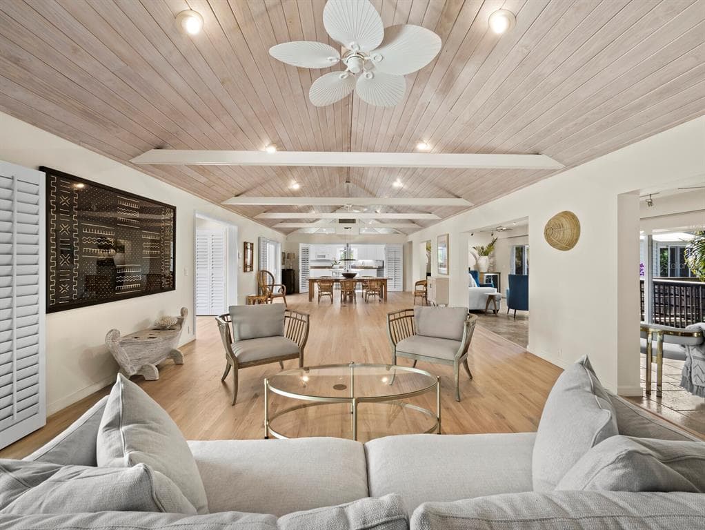 677 LANDS END DRIVE photo 17