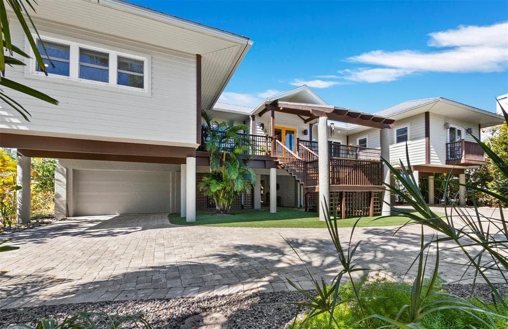 677 LANDS END DRIVE photo 10