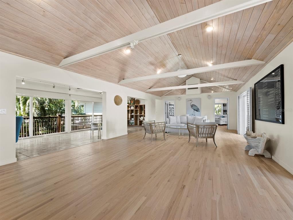 677 LANDS END DRIVE photo 15