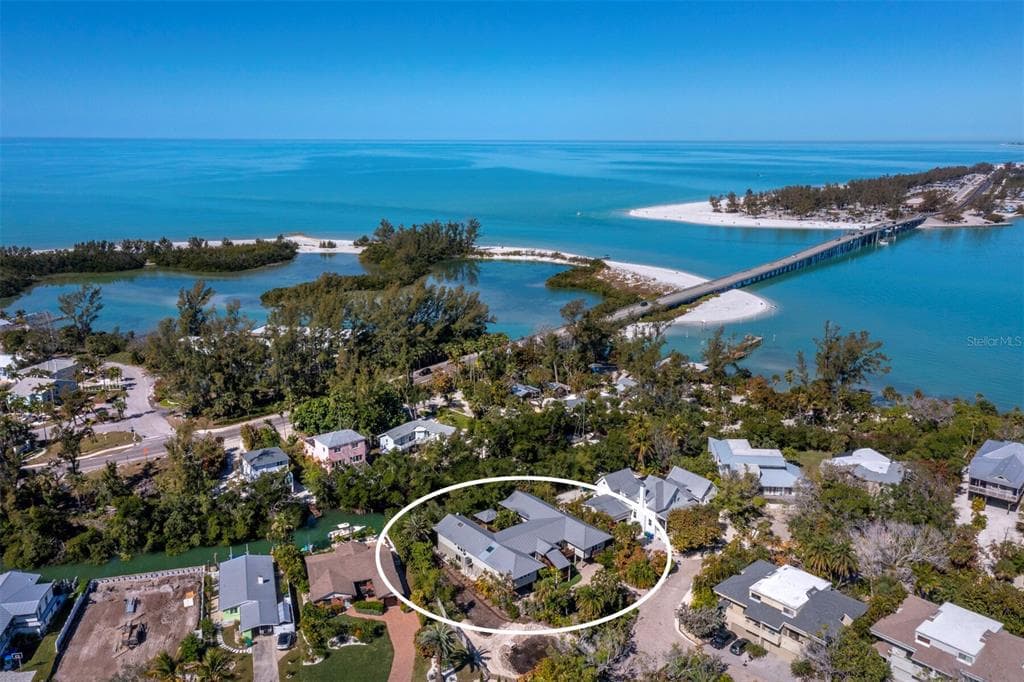 677 LANDS END DRIVE photo 8