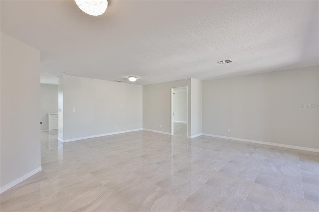 6523 KING PALM WAY photo 13