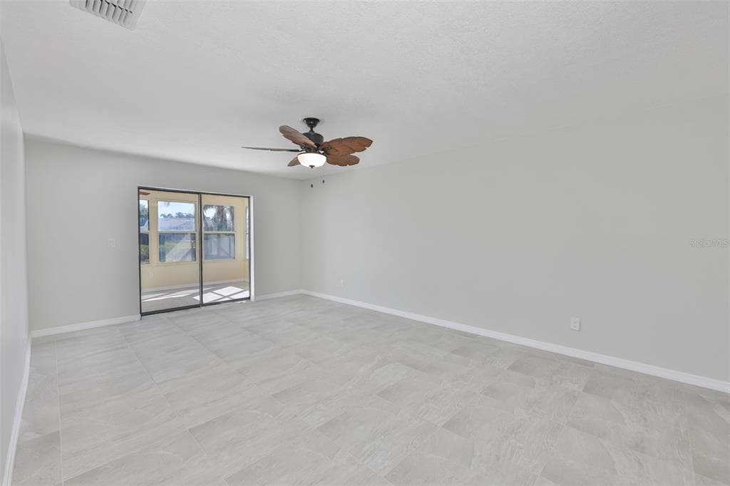 6523 KING PALM WAY photo 22