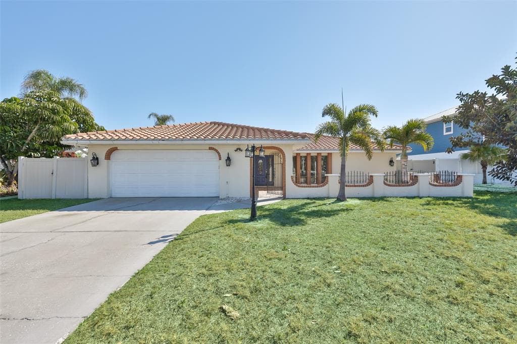 6523 KING PALM WAY 5