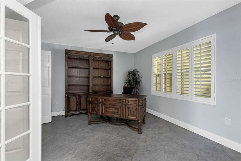 1650 W MARION AVENUE 123 photo 8