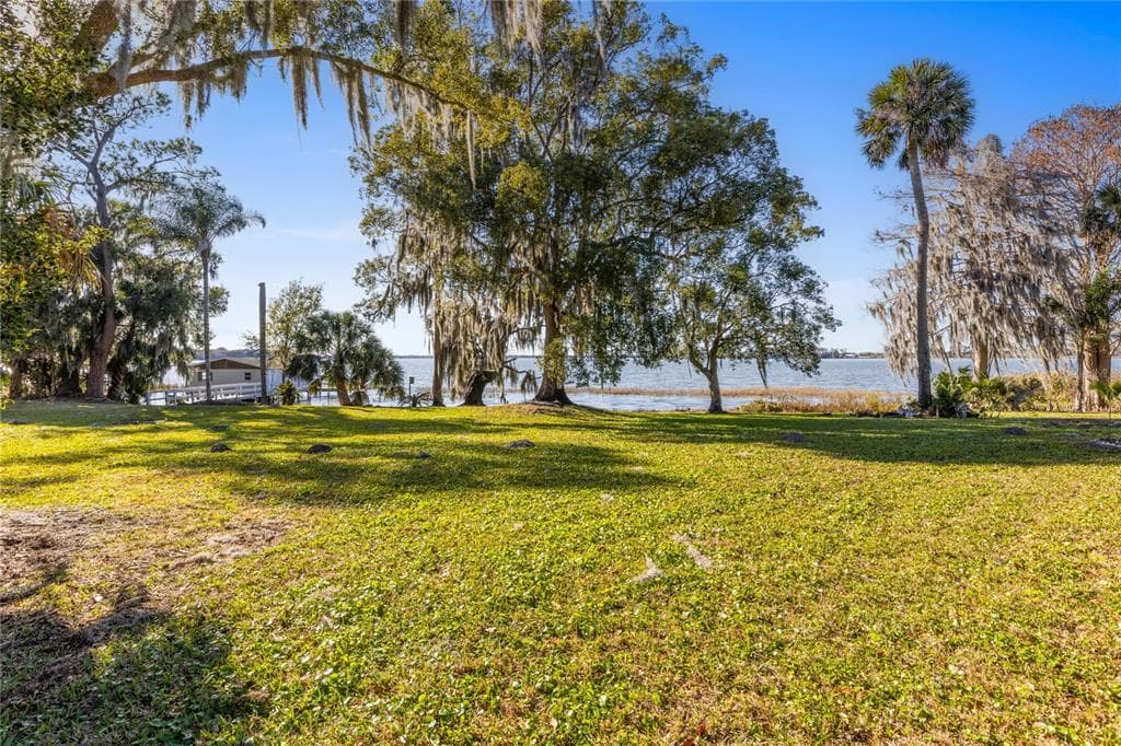 6136 DORA DRIVE 5