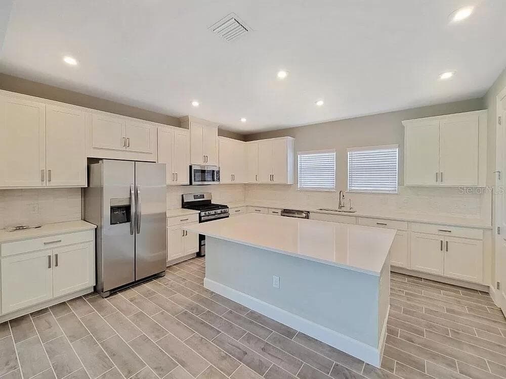 11019 DEVONBRIDGE DRIVE photo 2