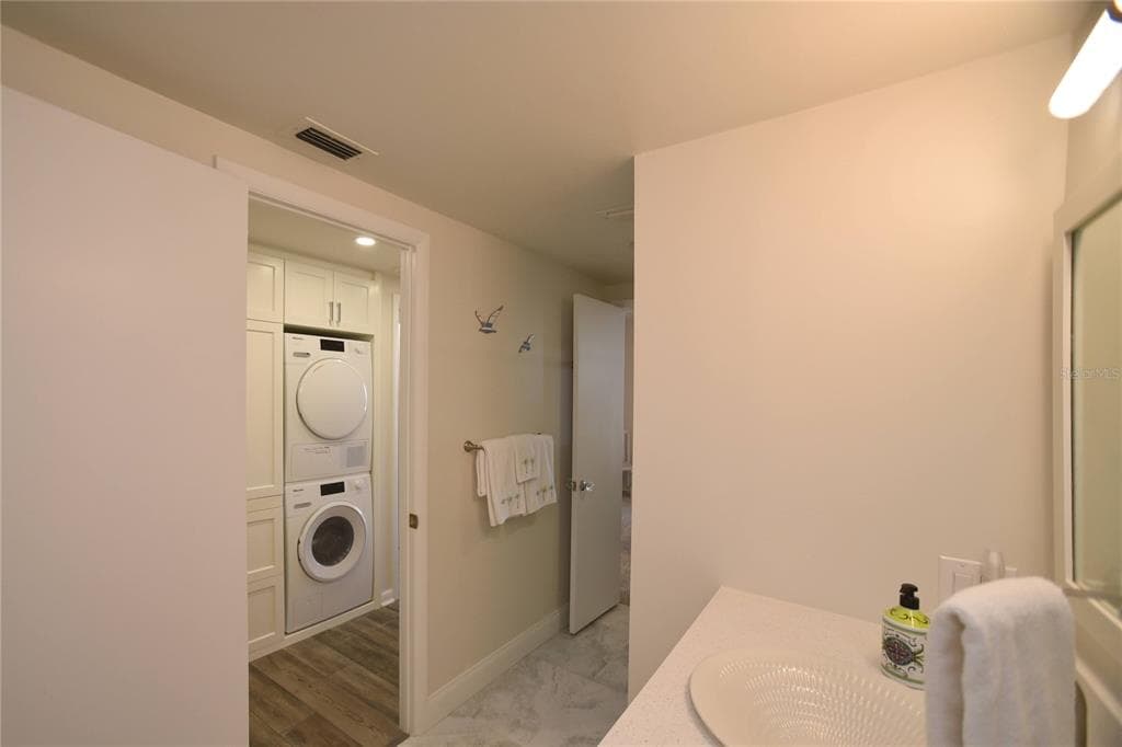 3820 GULF BOULEVARD 306 photo 19