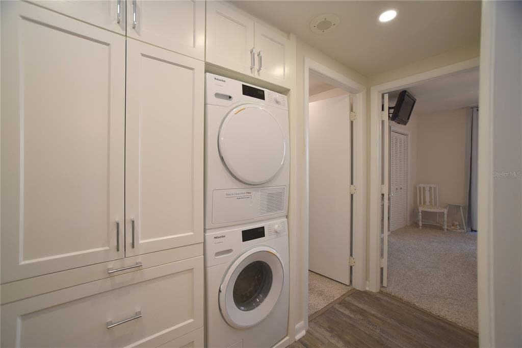 3820 GULF BOULEVARD 306 photo 8