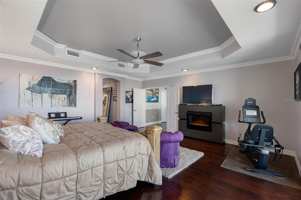 17717 GULF BOULEVARD 702 photo 22