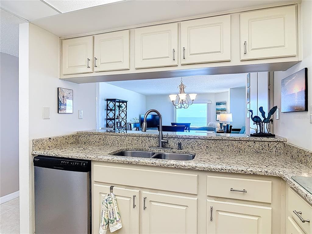 5207 S ATLANTIC AVENUE 822 photo 6