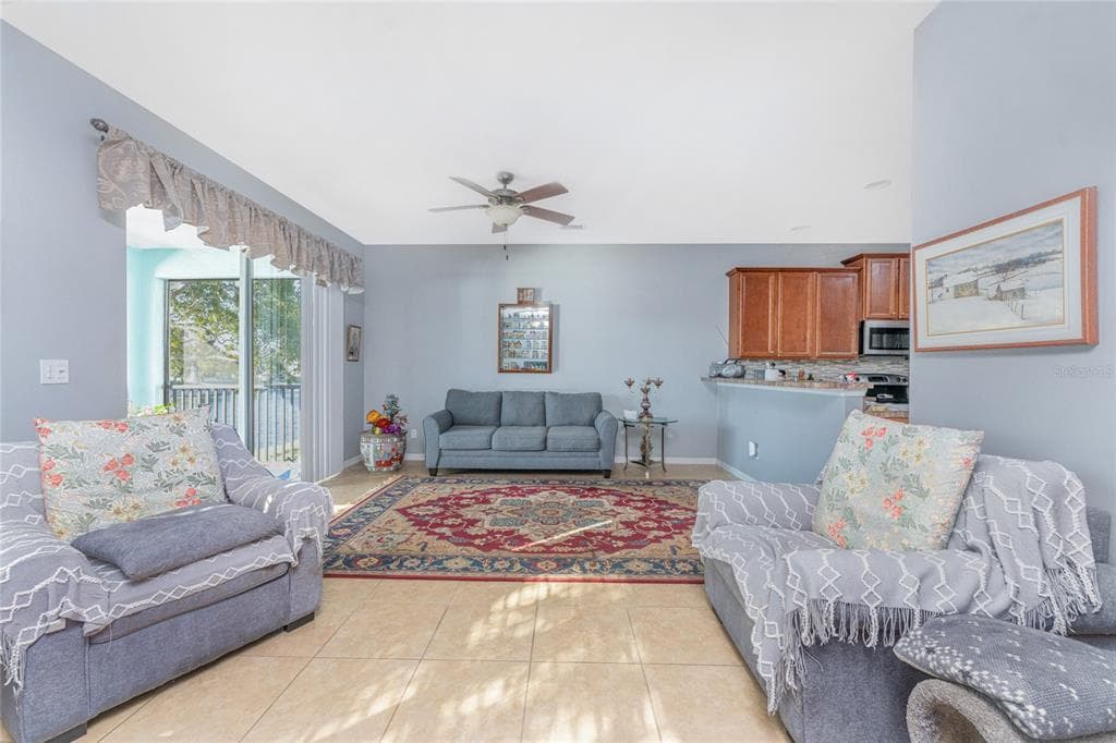 8624 LAKE FRONT COURT photo 9