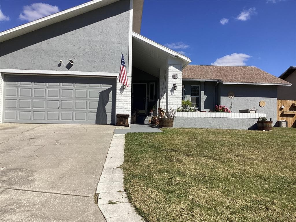 6426 DRAKE COURT photo 2