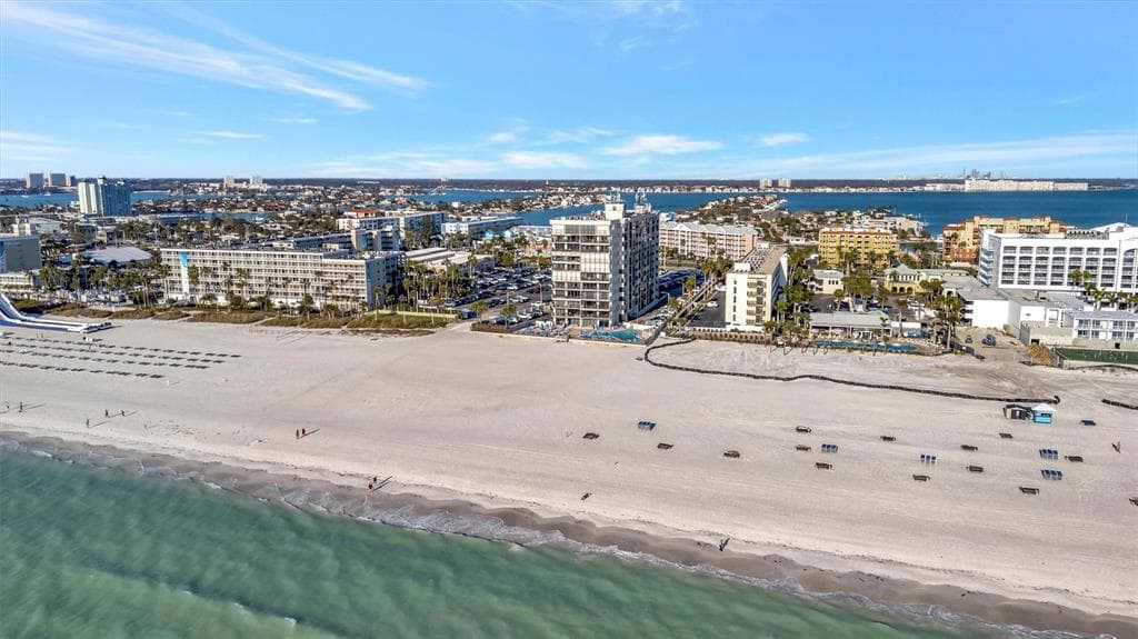 5396 GULF BOULEVARD 407 photo 3