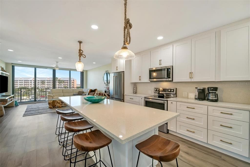 5396 GULF BOULEVARD 407 photo 18
