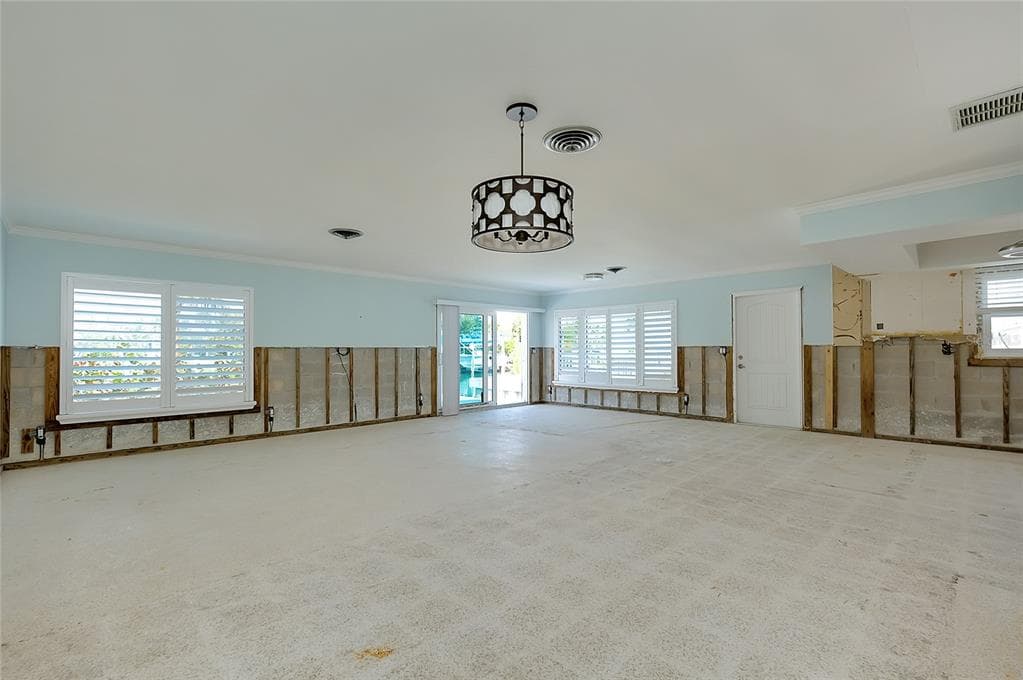 170 MOCKINGBIRD LANE photo 15