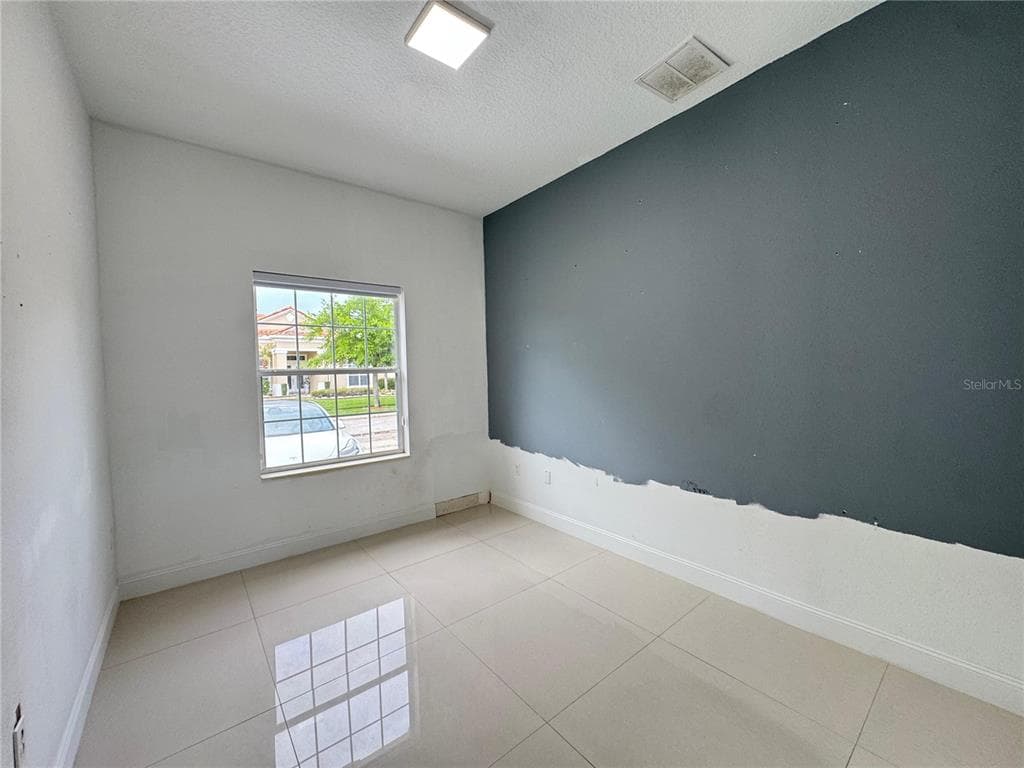 2591 SWOOP CIRCLE photo 25