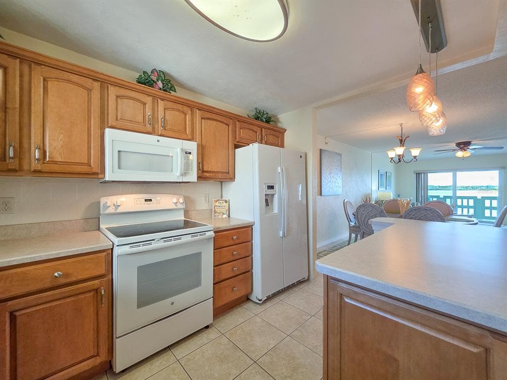 3606 S PENINSULA DRIVE 208 photo 9
