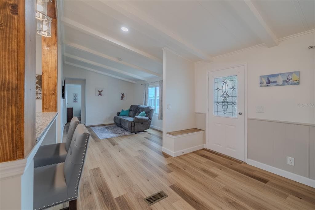 143 E SAINT ANNES CIR photo 5