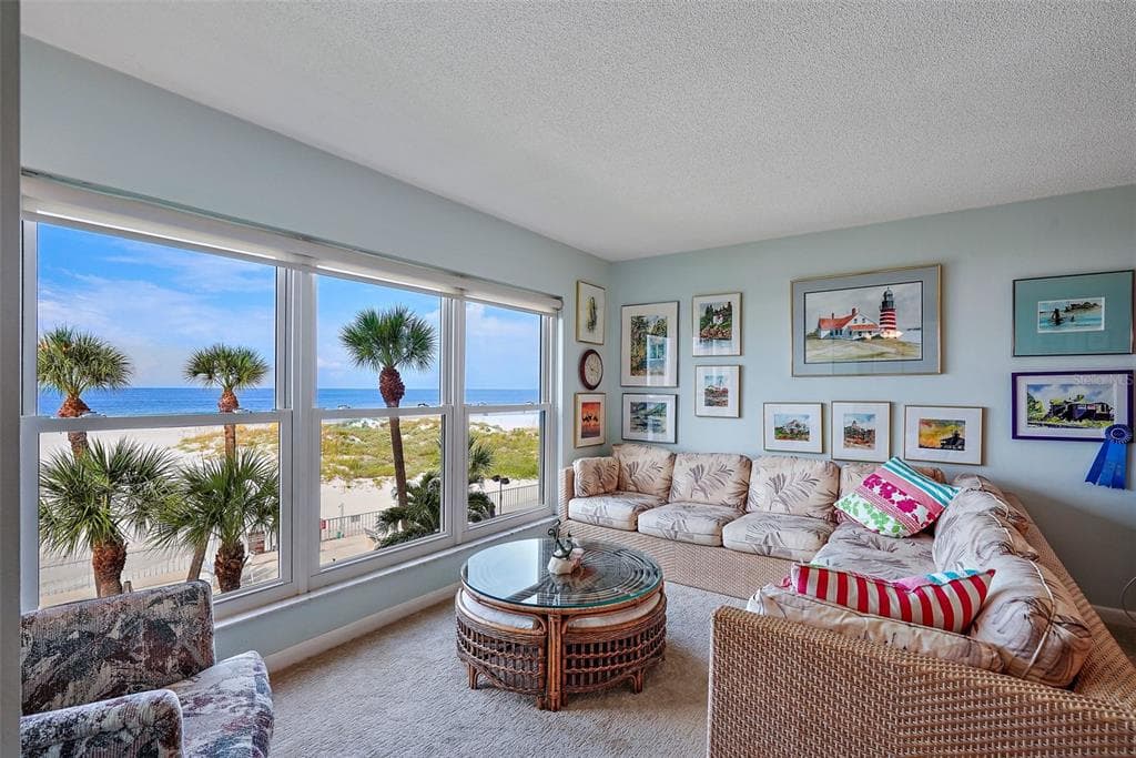 5000 GULF BOULEVARD 304 photo 3