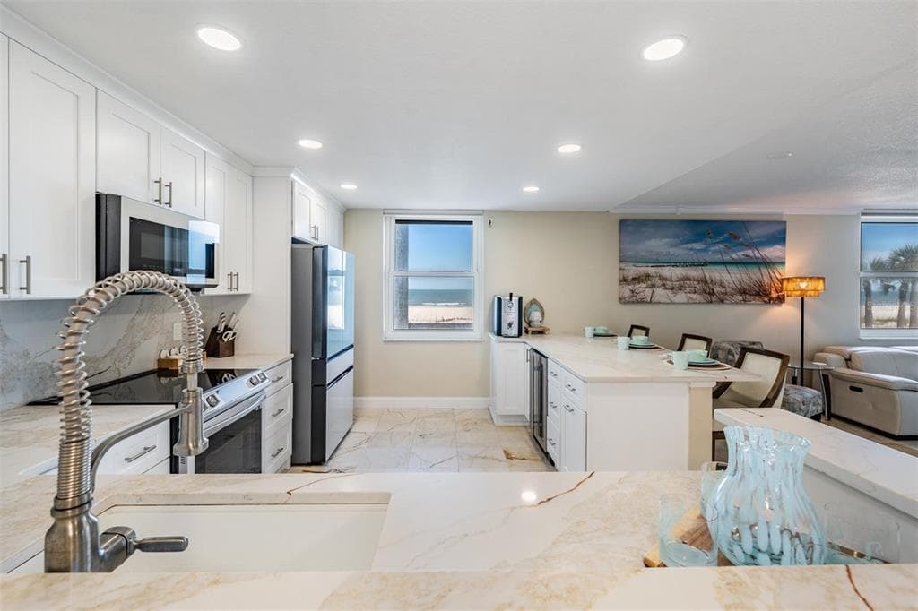 1400 GULF BOULEVARD 109 photo 18
