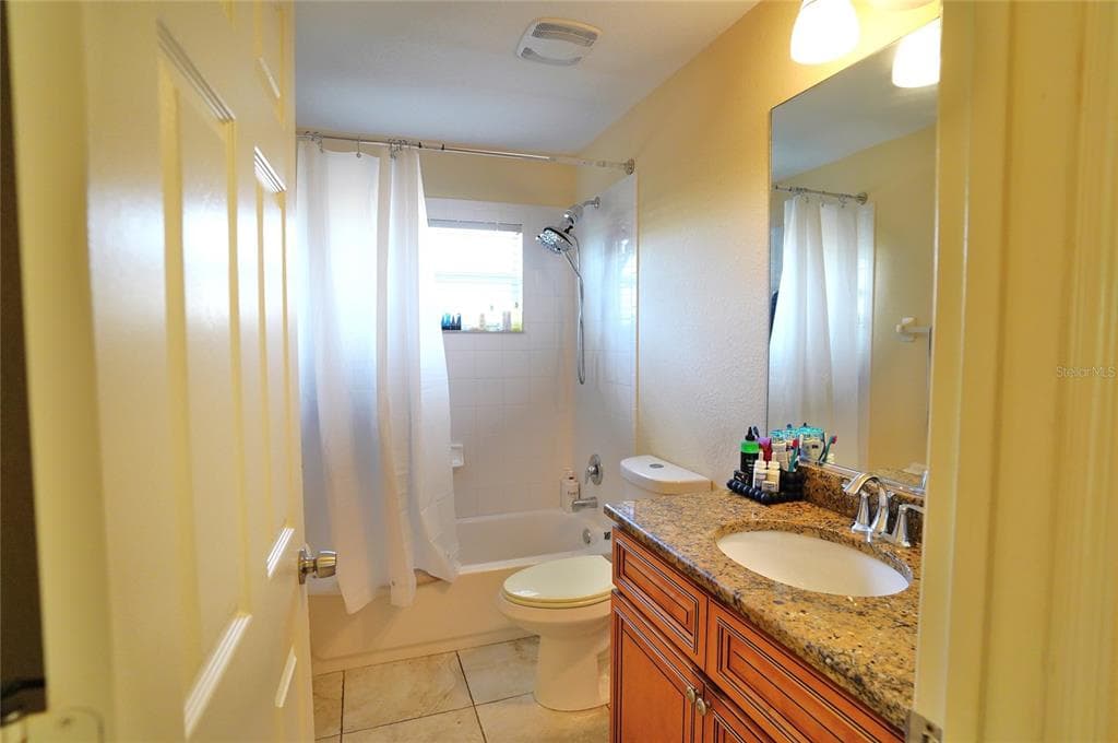 12760 SW LAKE SIDE DRIVE photo 17