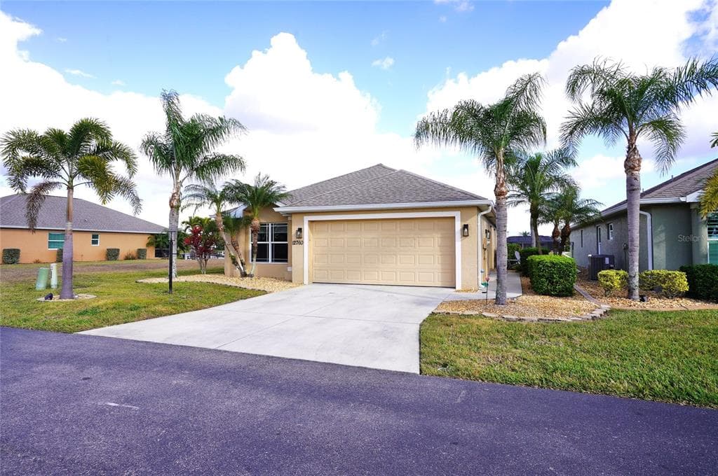 12760 SW LAKE SIDE DRIVE photo 3