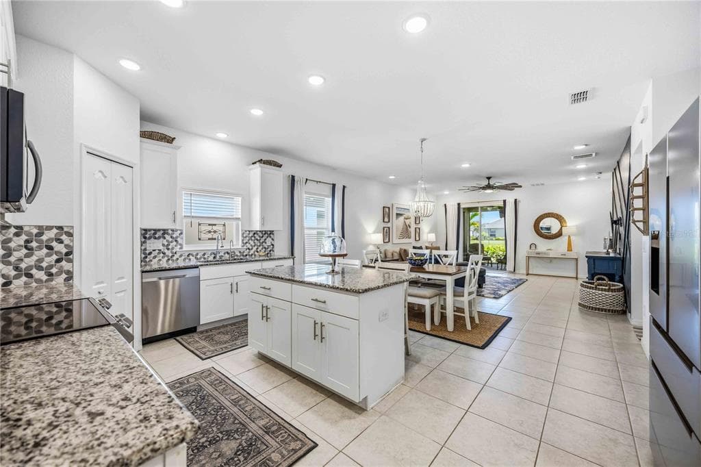 1533 SUNSET PRESERVE WAY photo 5