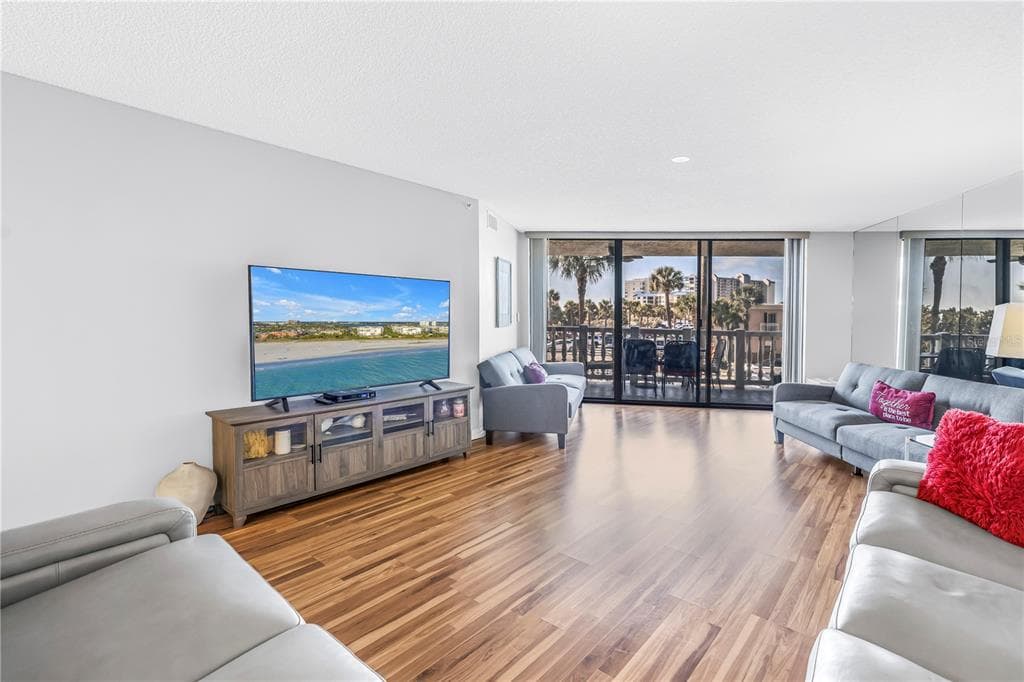 6650 SUNSET WAY 105 photo 12